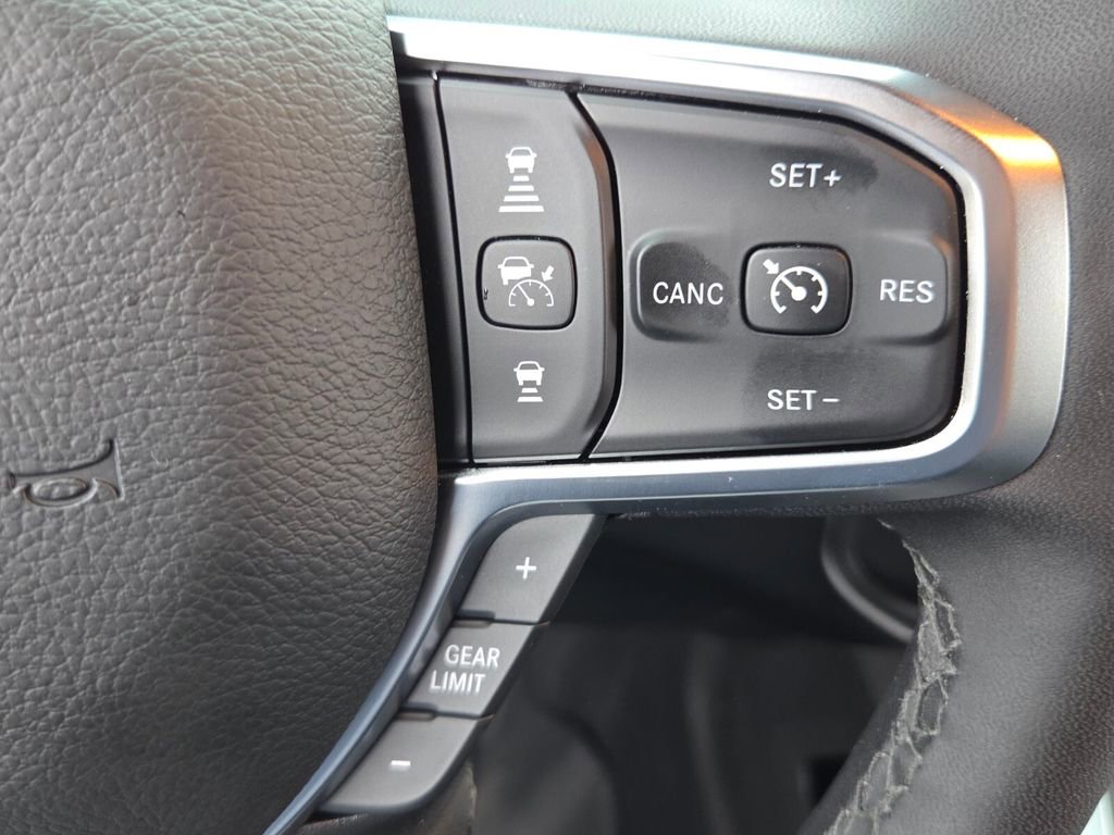 Used 2026 RAM 3500 Big Horn AWD/4WD image 23