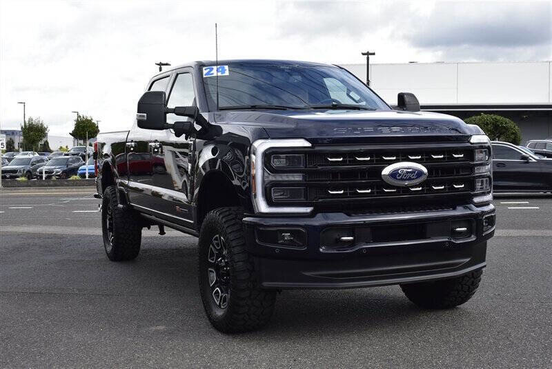 Used 2024 Ford F350 Platinum image 7