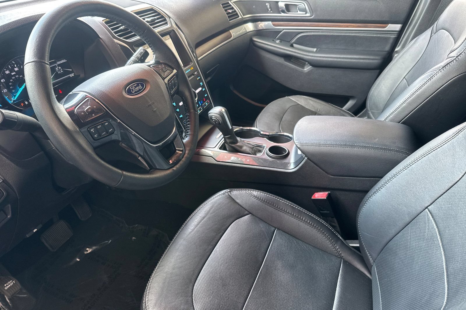 Used 2019 Ford Explorer Limited FWD image 11