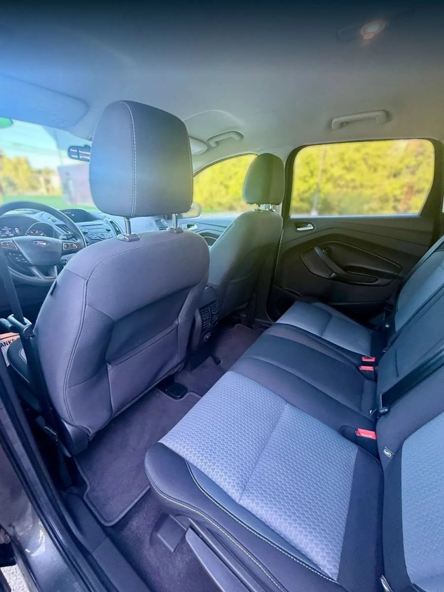 Used 2017 Ford Escape SE AWD/4WD image 21
