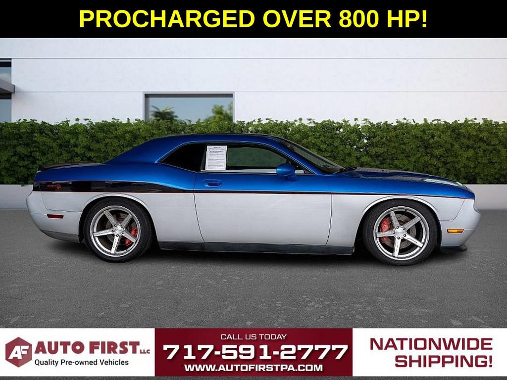 Used 2009 Dodge Challenger SRT8 RWD image 4