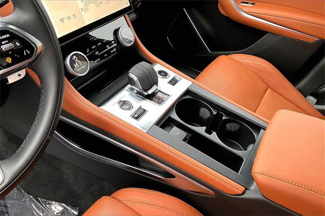 Used 2025 Jaguar F-PACE R-Dynamic S image 18