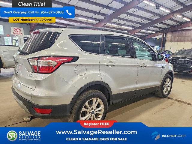 Used 2018 Ford Escape SE w/ Ford Safe & Smart Package AWD/4WD image 4