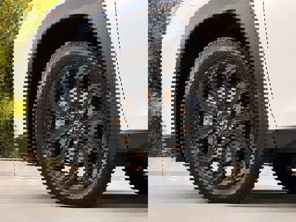 Certified 2022 Lexus UX 200 image 8