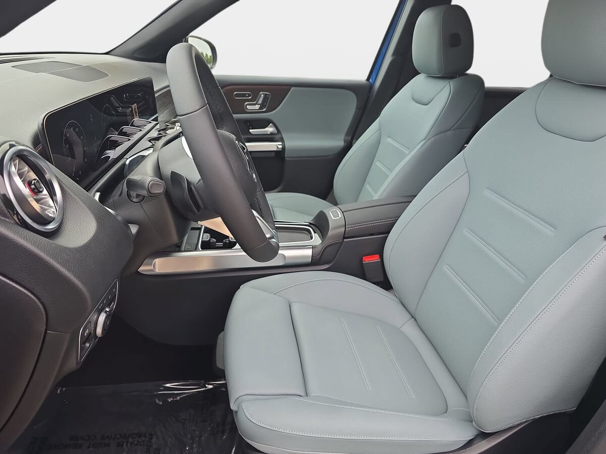 New 2026 Mercedes-Benz GLB 250 image 15