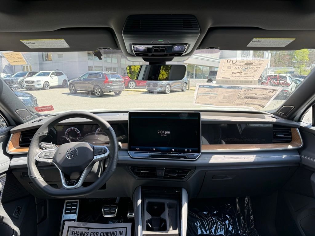 New 2026 Volkswagen Tiguan SEL R-Line AWD/4WD image 28