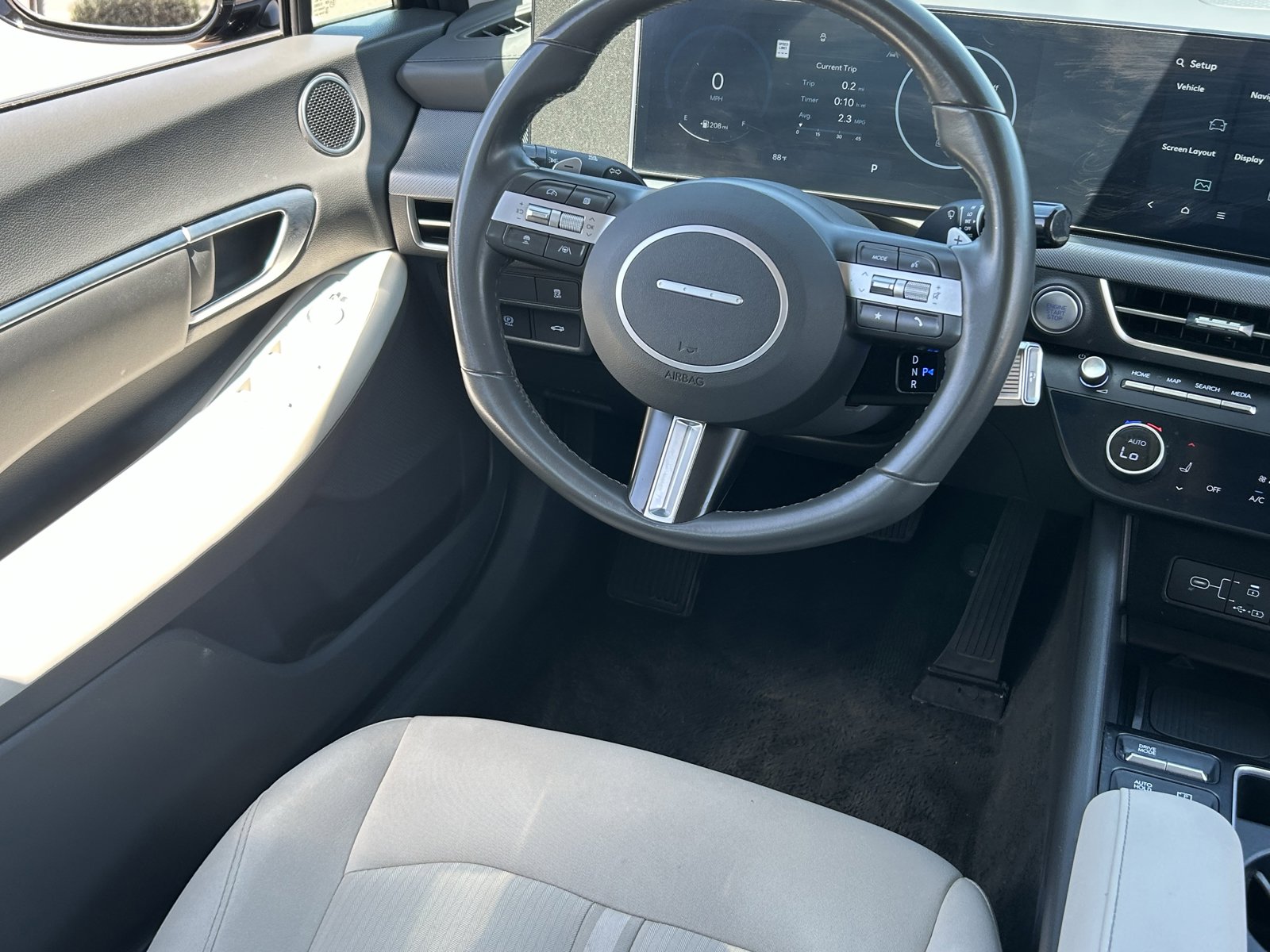 Used 2024 Hyundai Sonata SEL w/ Convenience Package image 16