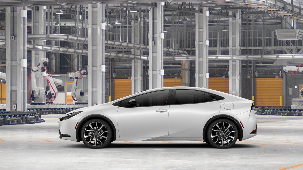 New 2026 Toyota Prius Plug-In Hybrid FWD image 6