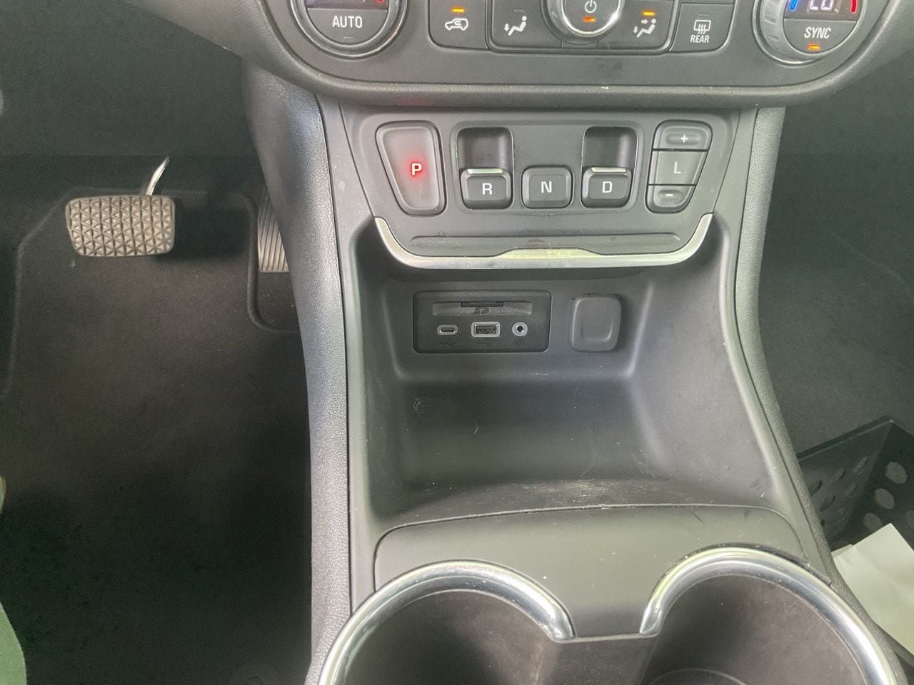 Used 2019 GMC Terrain SLT w/ Preferred Package FWD image 19