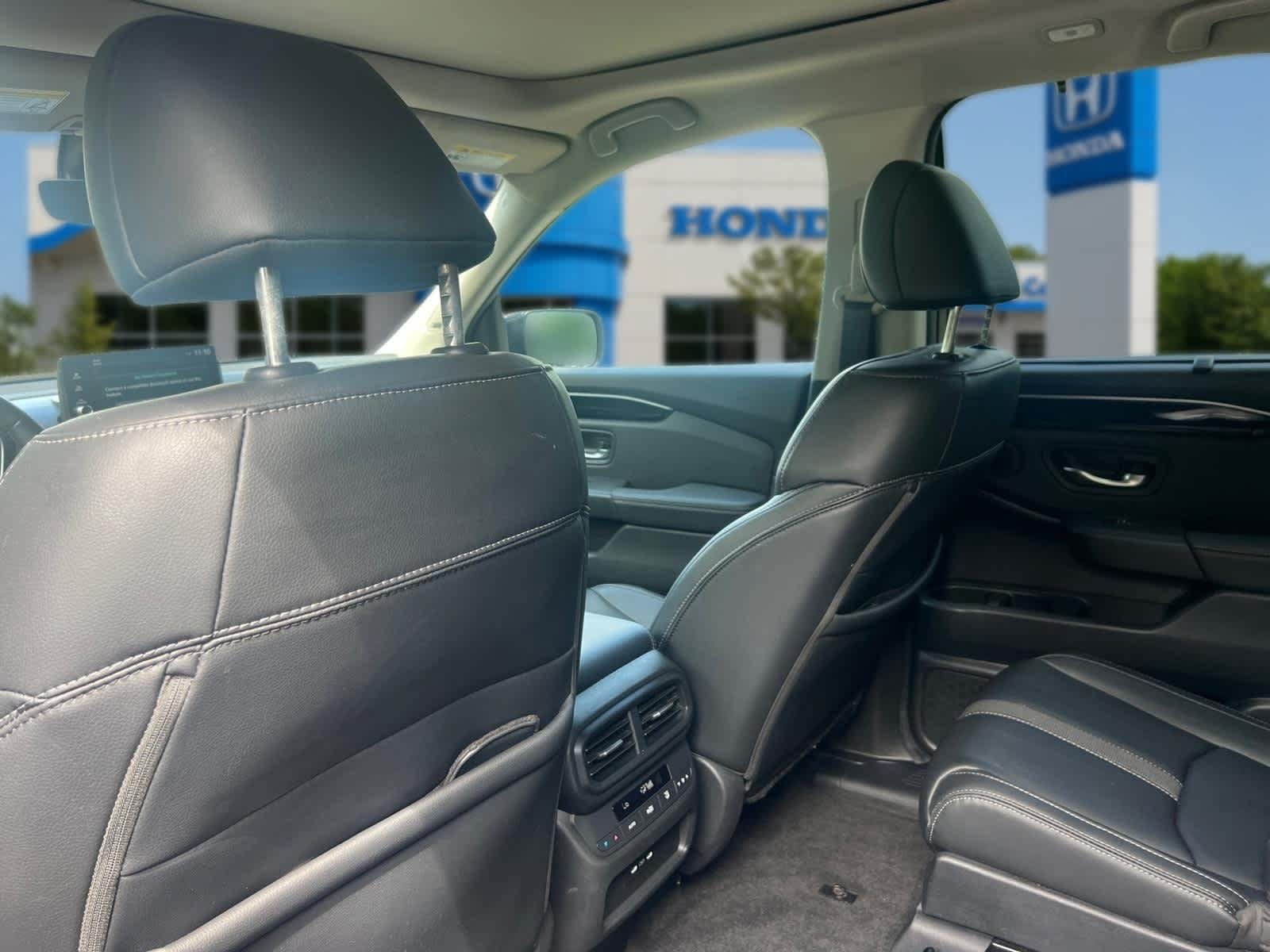 Used 2024 Honda Pilot Touring image 27