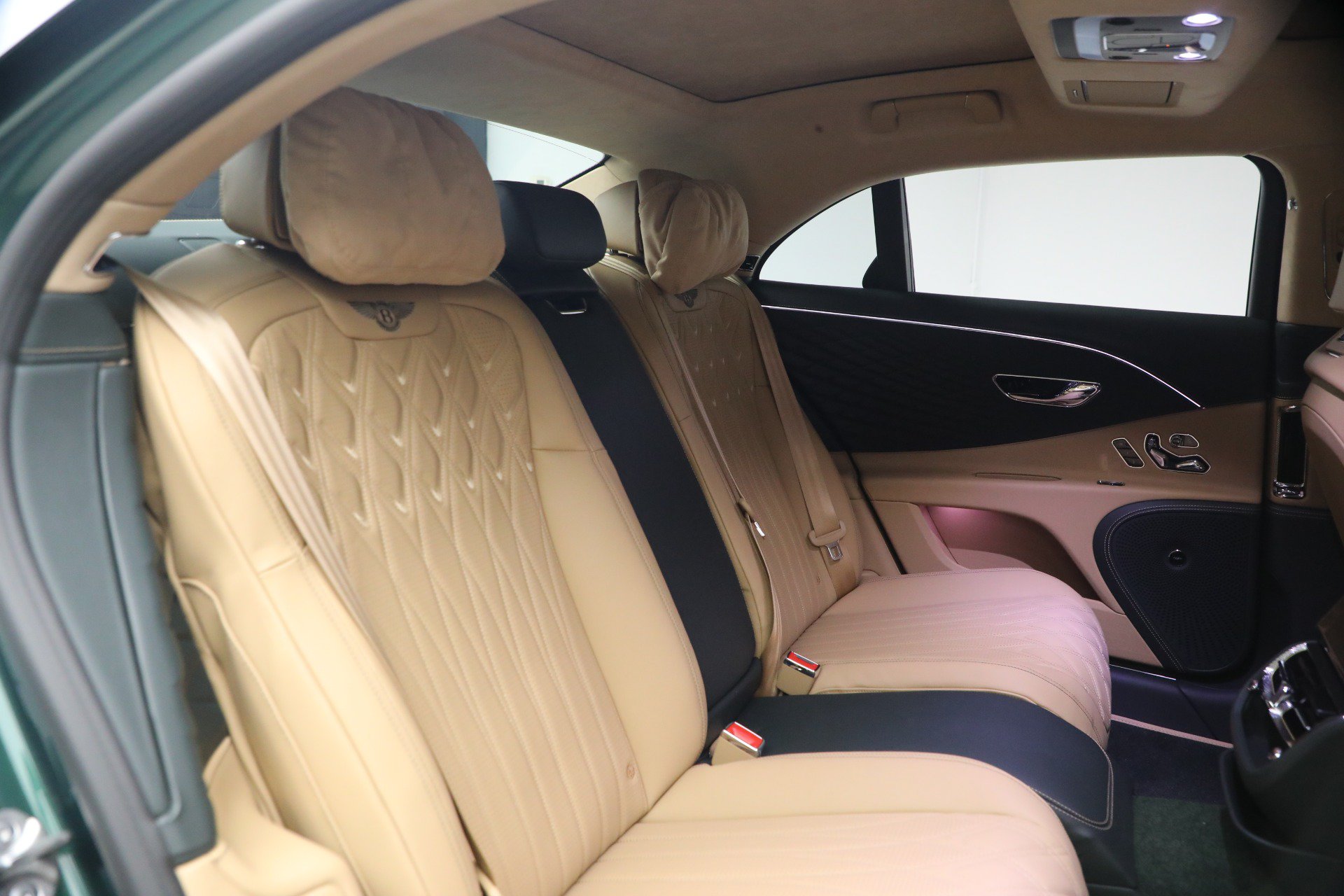 New 2027 Bentley Flying Spur AWD/4WD image 28