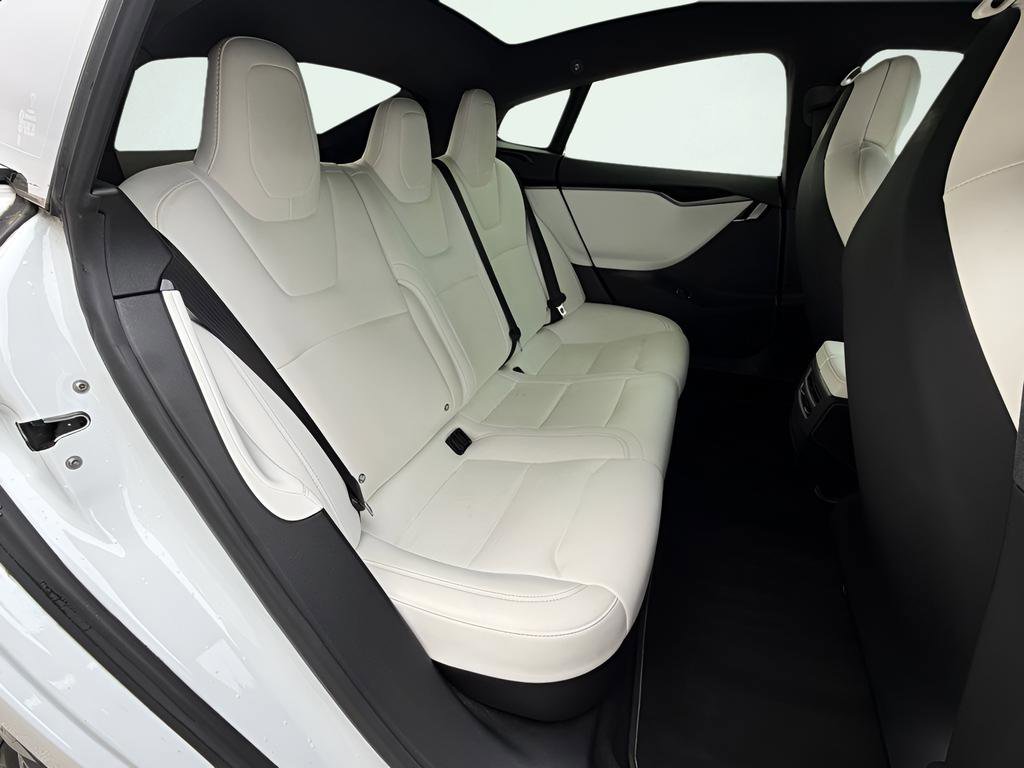 Used 2019 Tesla Model S Performance image 29