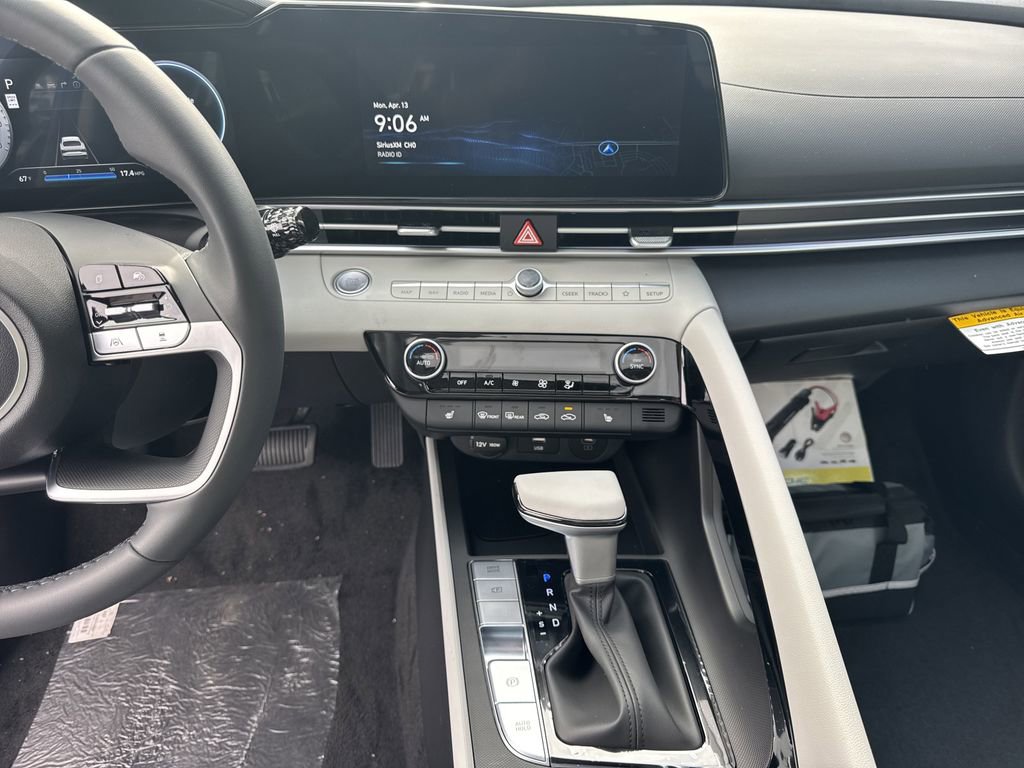 New 2026 Hyundai Elantra Limited FWD image 27