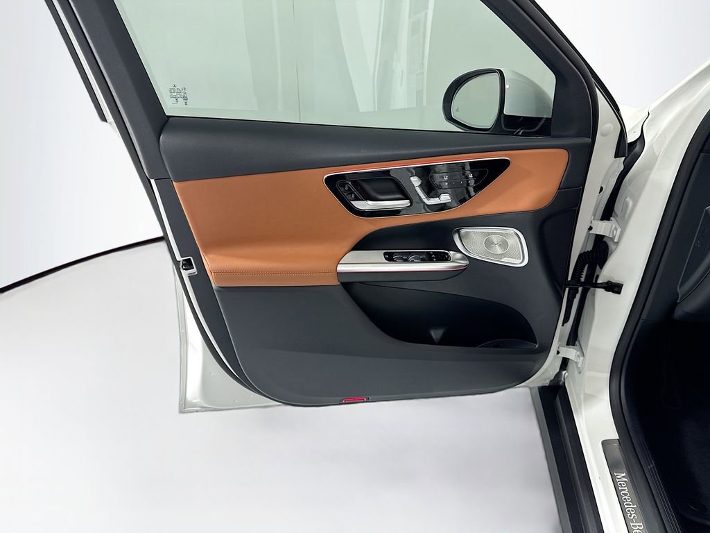 Certified 2026 Mercedes-Benz GLC 300 image 25
