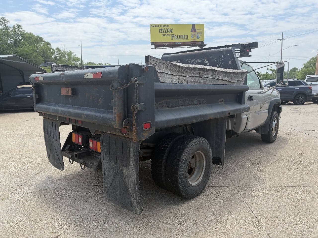 Used 2005 Chevrolet Silverado 3500 4x4 Regular Cab image 6
