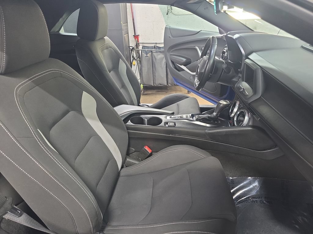 Used 2021 Chevrolet Camaro LT RWD image 10