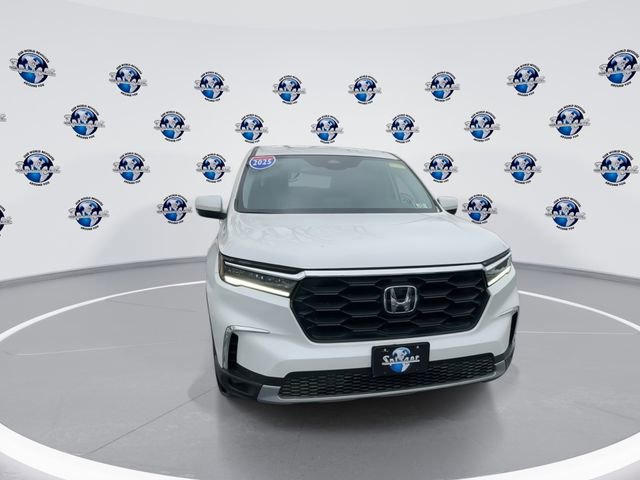 Used 2025 Honda Pilot EX-L image 3