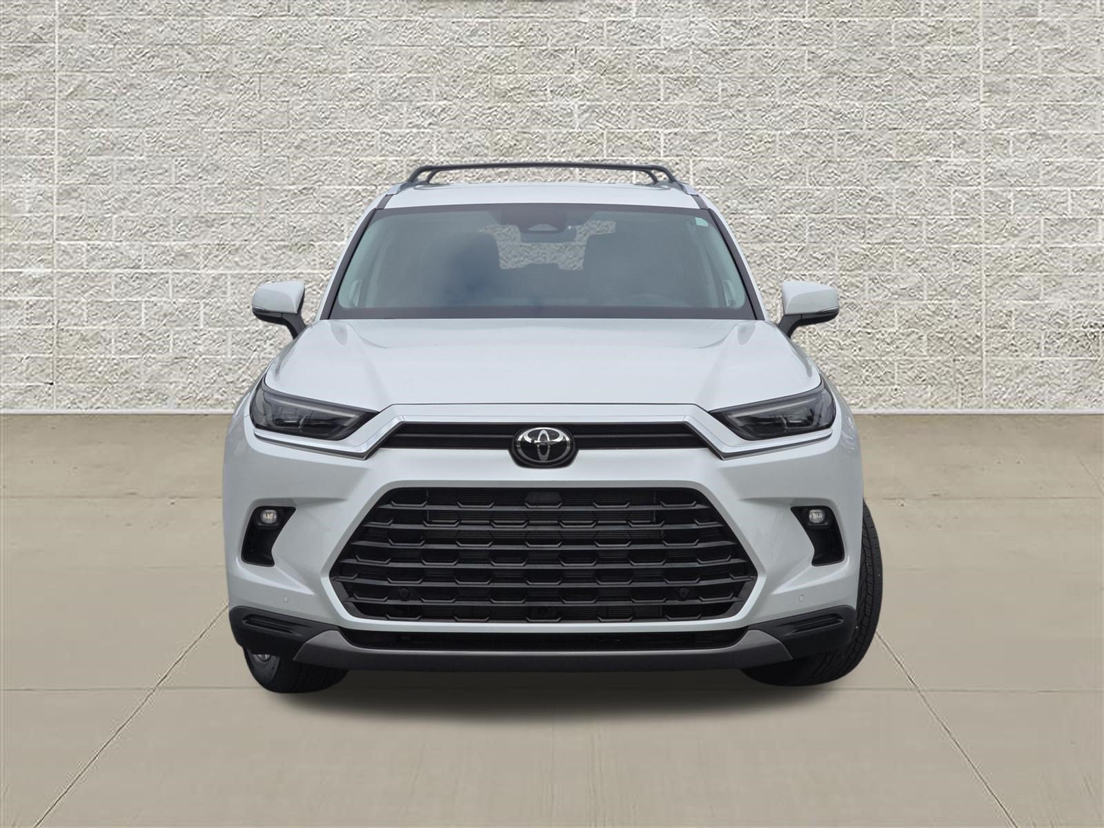 Used 2024 Toyota Grand Highlander AWD Hybrid image 2
