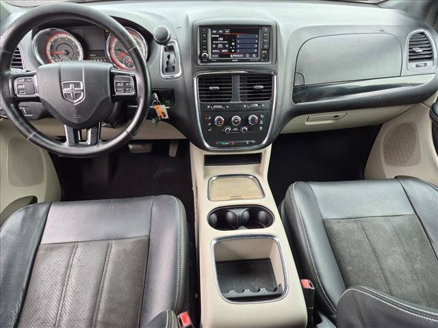 Used 2019 Dodge Grand Caravan SXT FWD image 17