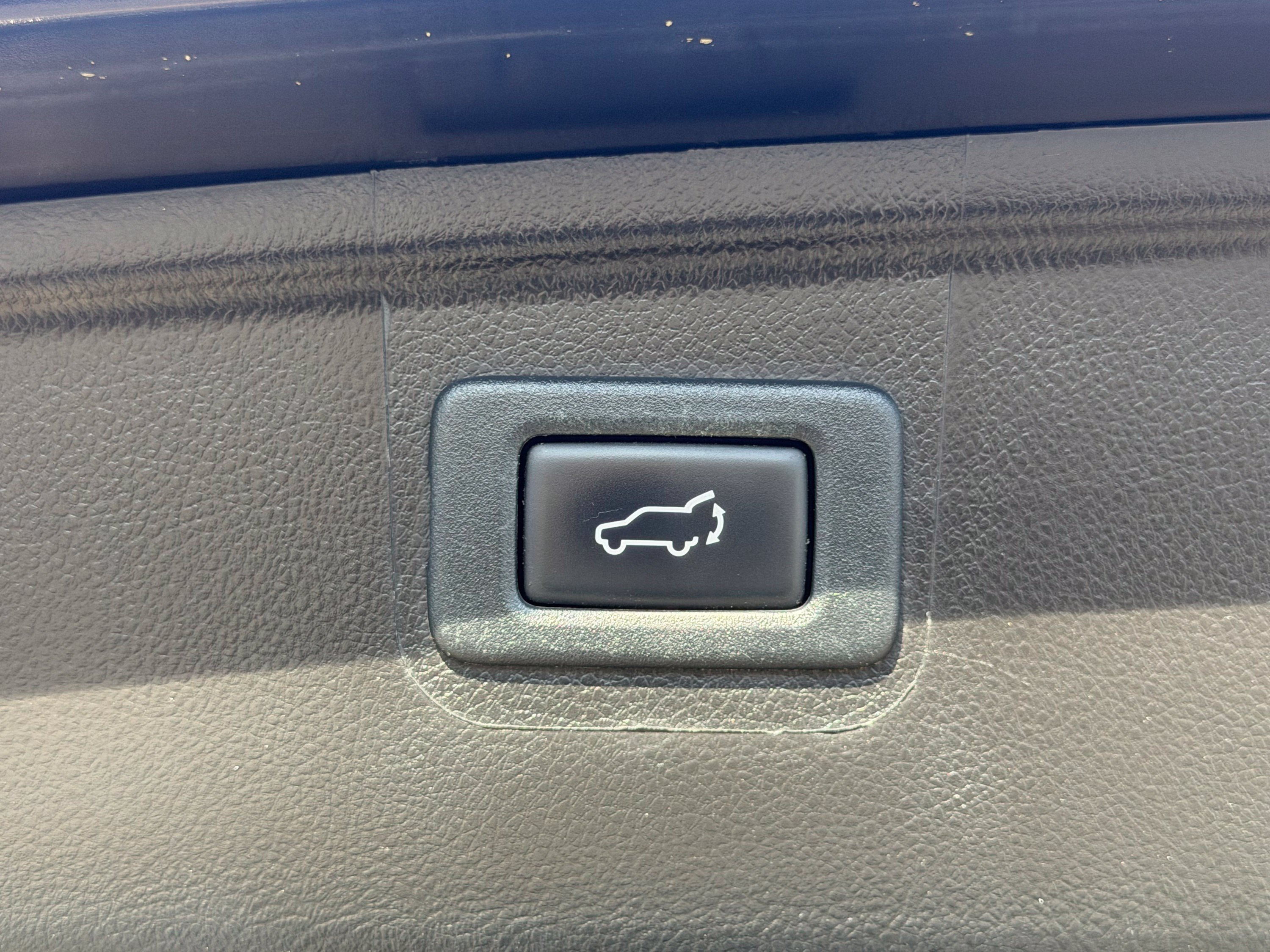 Used 2018 Subaru Outback 2.5i Limited AWD/4WD image 11