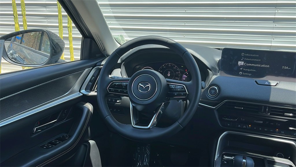 New 2025 MAZDA CX-70 Plug-In Hybrid w/ Premium Pkg image 15