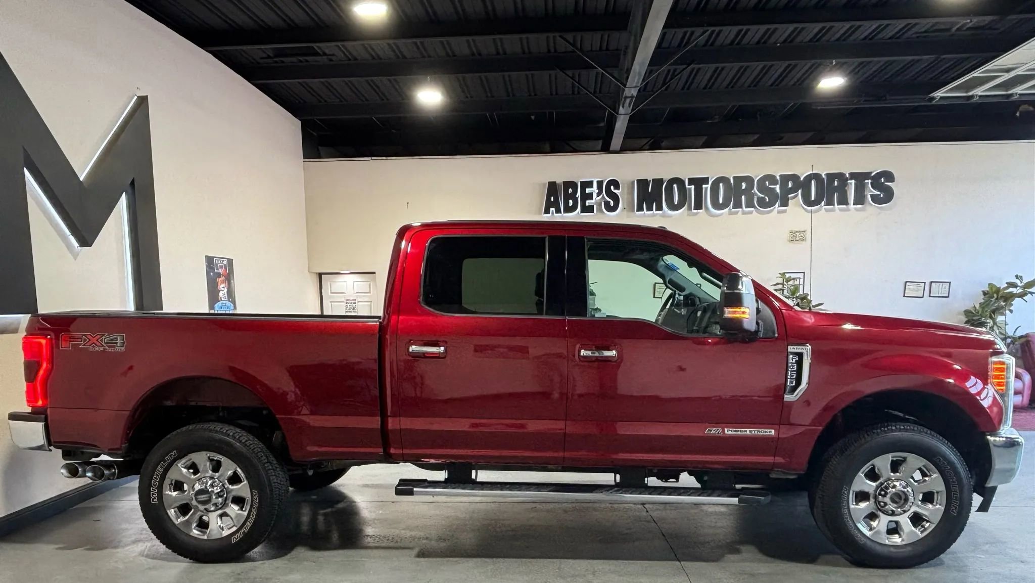 Used 2017 Ford F350 Lariat w/ Lariat Ultimate Package image 4