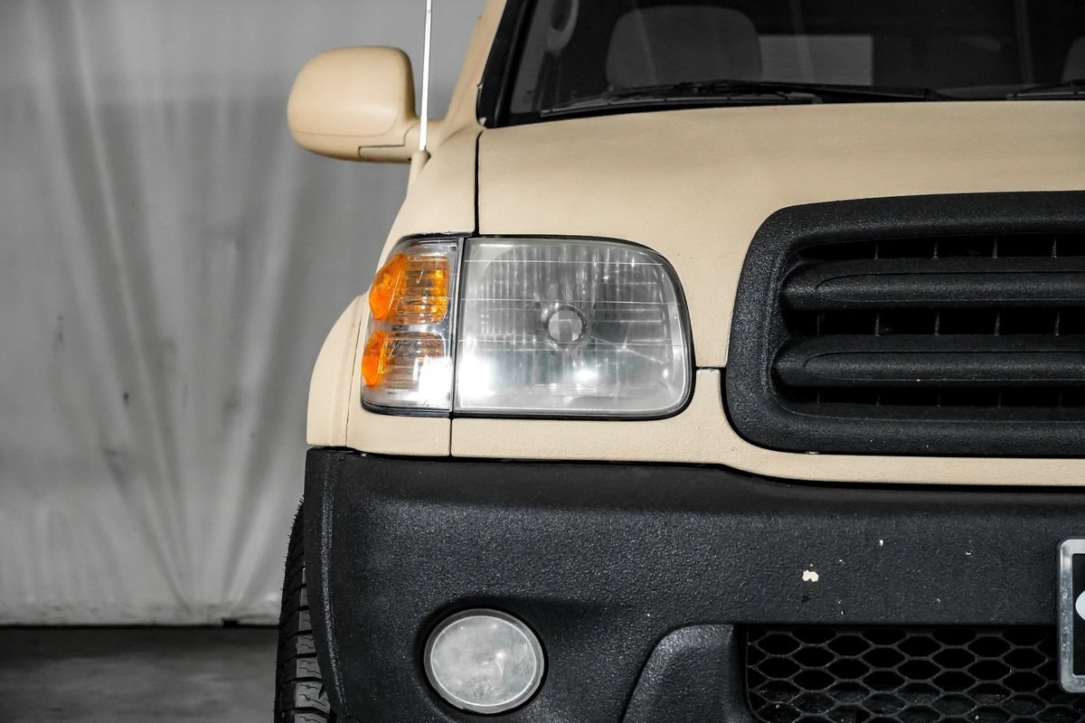 Used 2004 Toyota Sequoia SR5 w/ Convenience Pkg RWD image 38