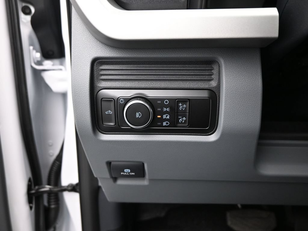 New 2026 Ford F350 XL w/ FX4 Off-Road Package AWD/4WD image 9