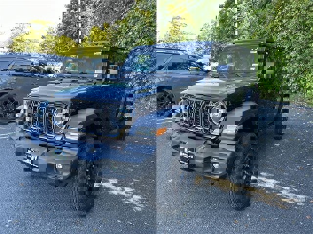 New 2025 Jeep Wrangler Unlimited Sport image 4