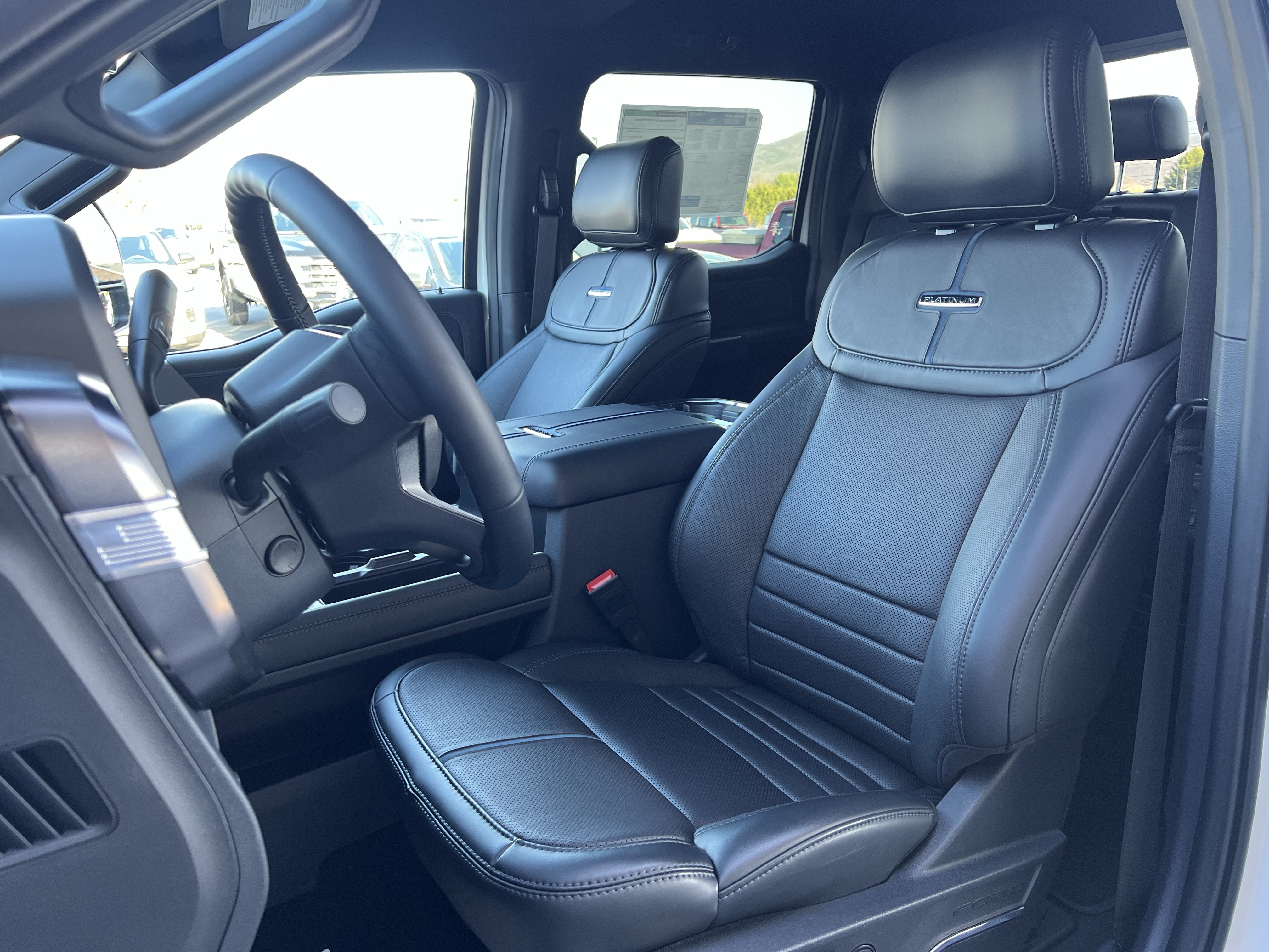 New 2026 Ford F350 Platinum w/ FX4 Off-Road Package AWD/4WD image 15