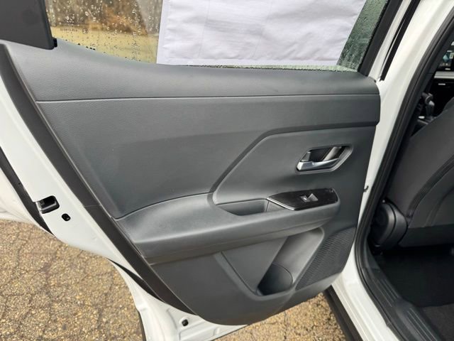 New 2026 Nissan Kicks SV w/ SV Premium Package image 21