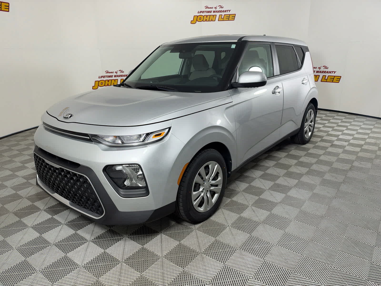 Used 2021 Kia Soul LX FWD image 1
