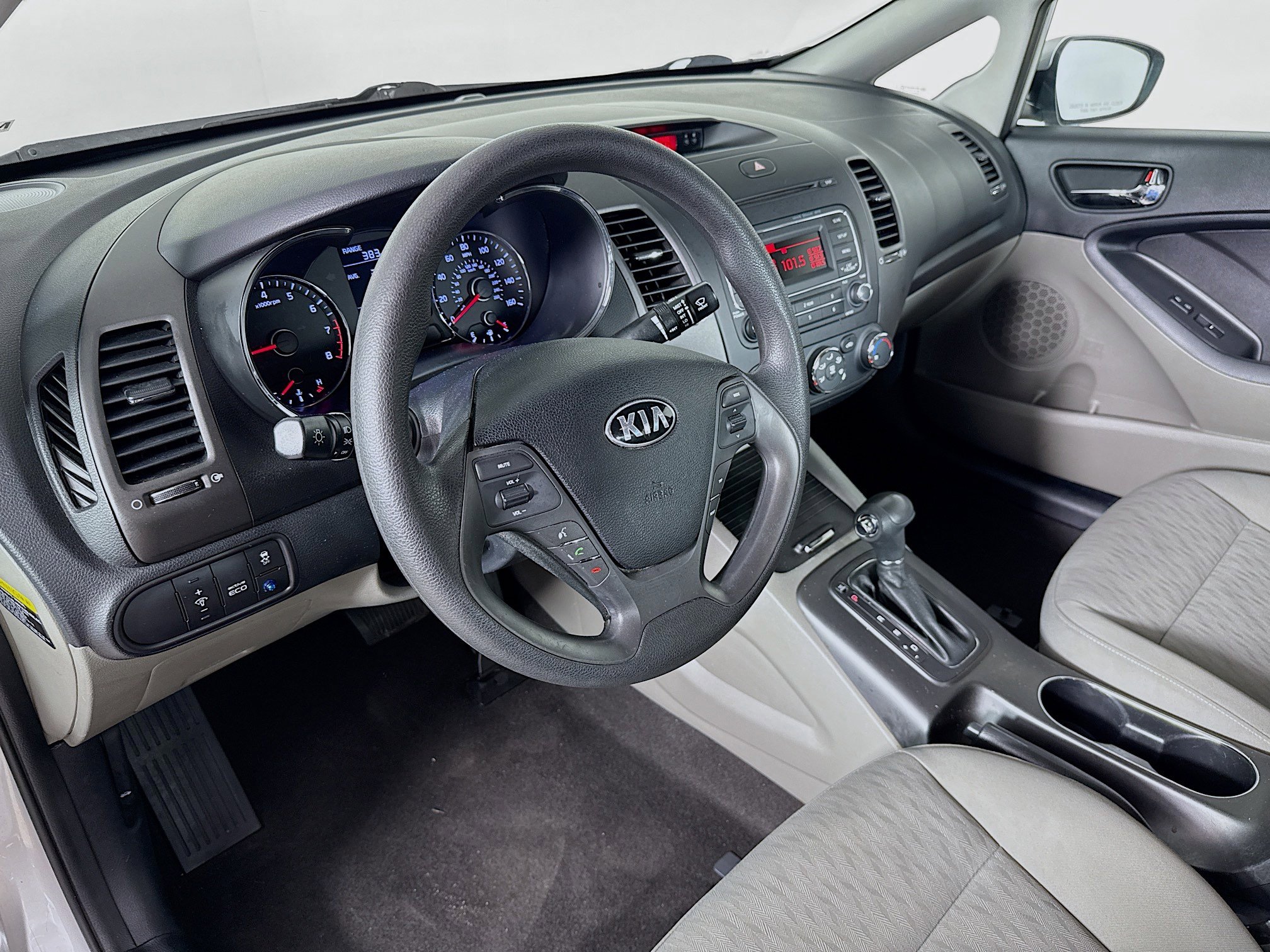 Used 2015 Kia Forte LX image 8