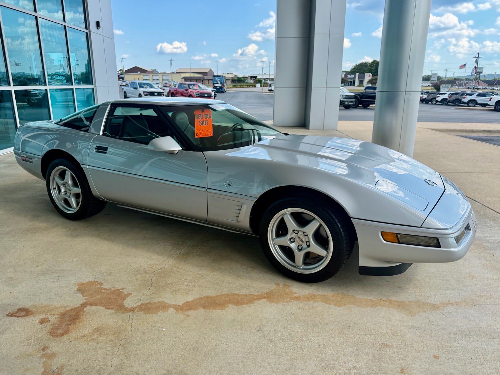 Used 1996 Chevrolet Corvette Coupe RWD image 8