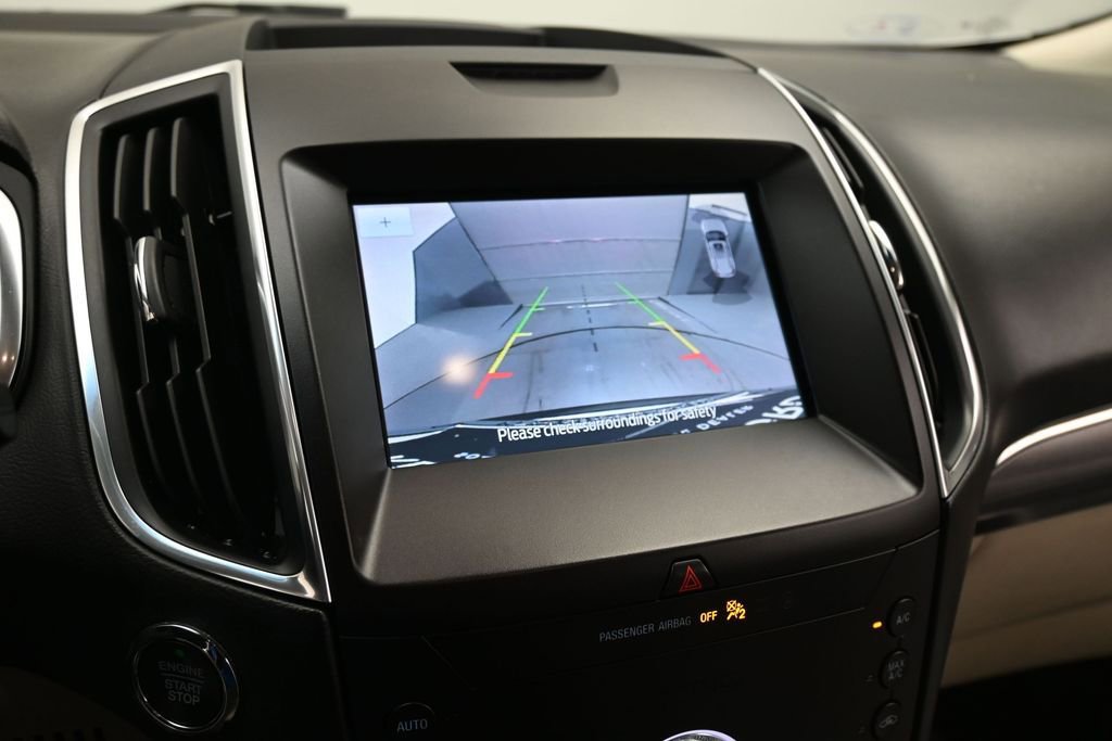 Certified 2020 Ford Edge Titanium FWD image 16