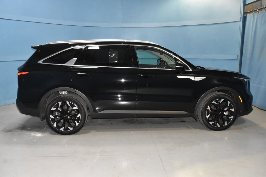Used 2025 Kia Sorento EX FWD image 27
