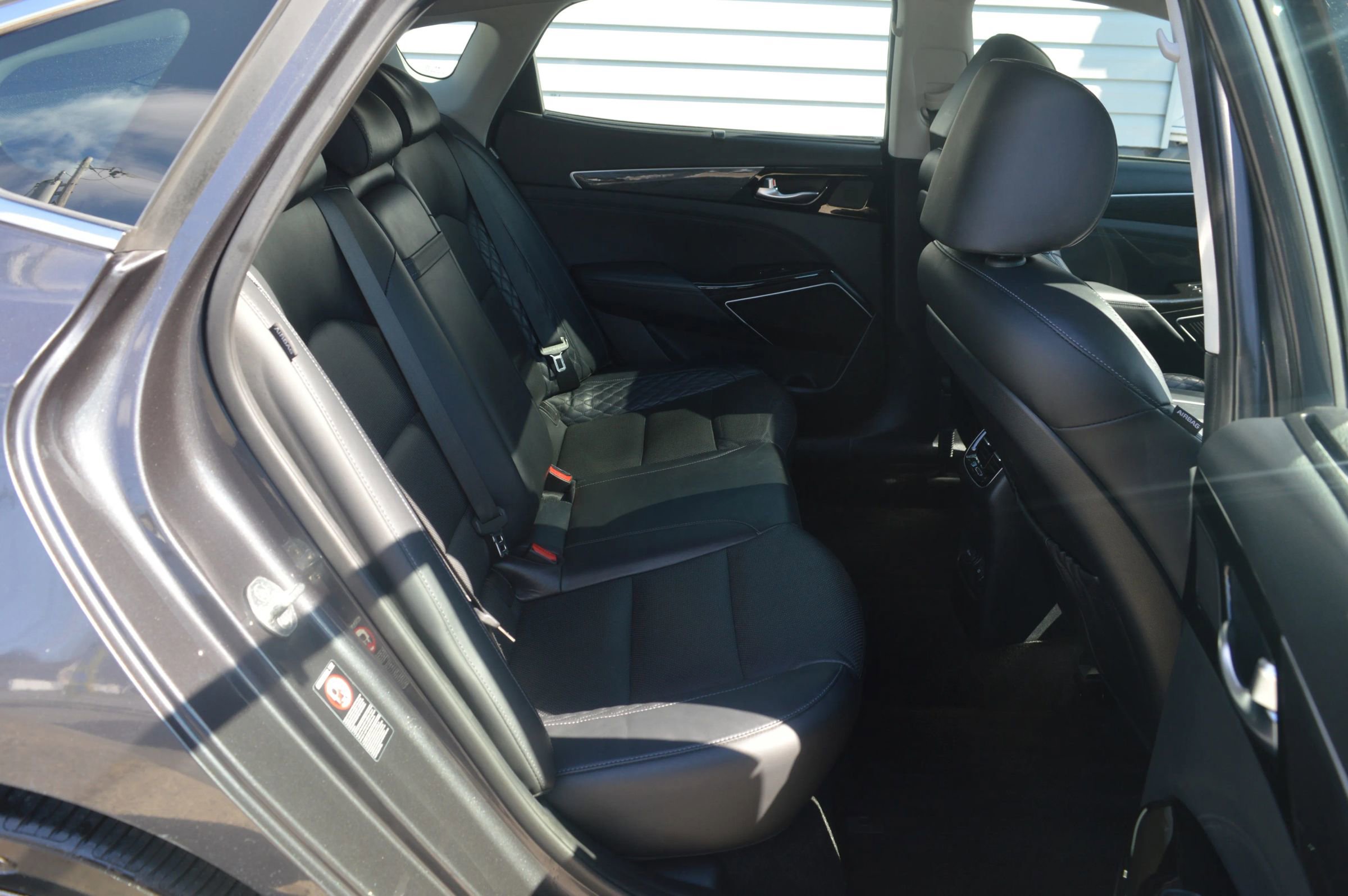 Used 2018 Kia Cadenza Limited image 20