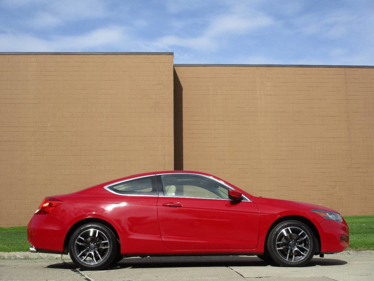 Used 2012 Honda Accord EX-L image 9