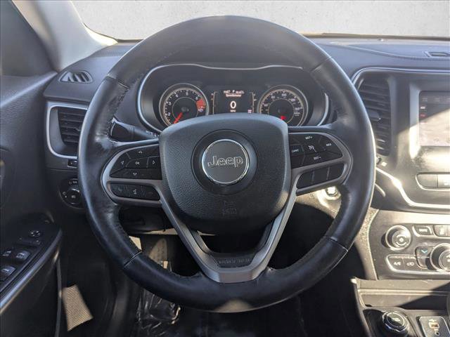 Used 2019 Jeep Cherokee Latitude Plus w/ Cold Weather Group image 11
