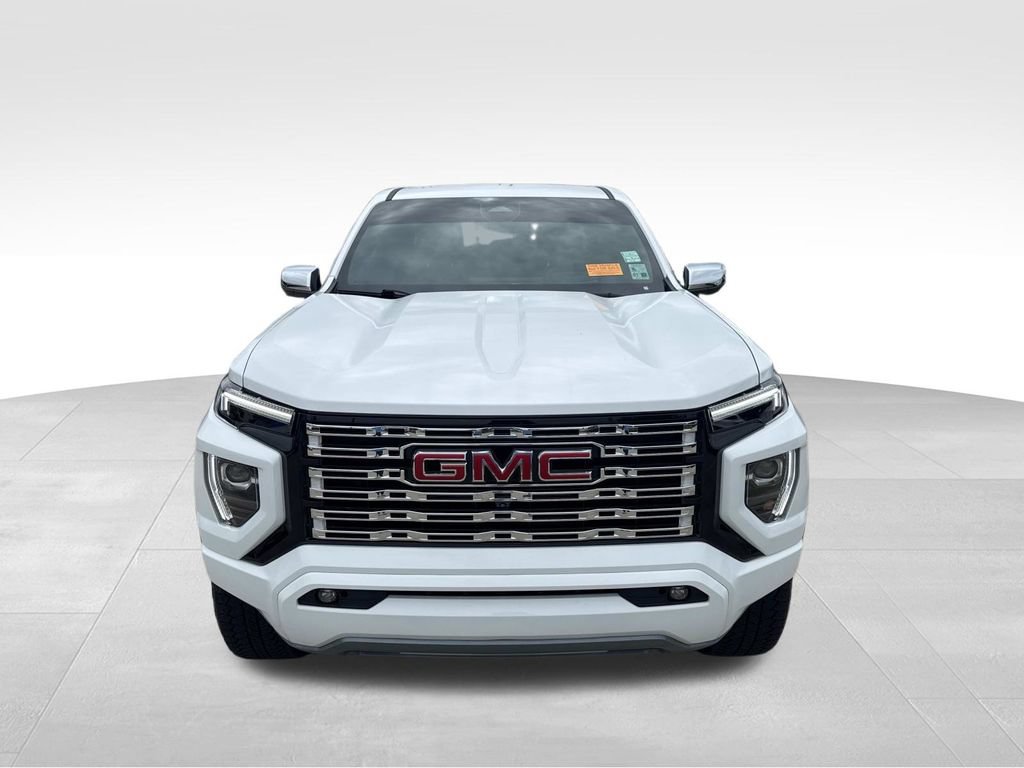 Used 2025 GMC Canyon Denali AWD/4WD image 2