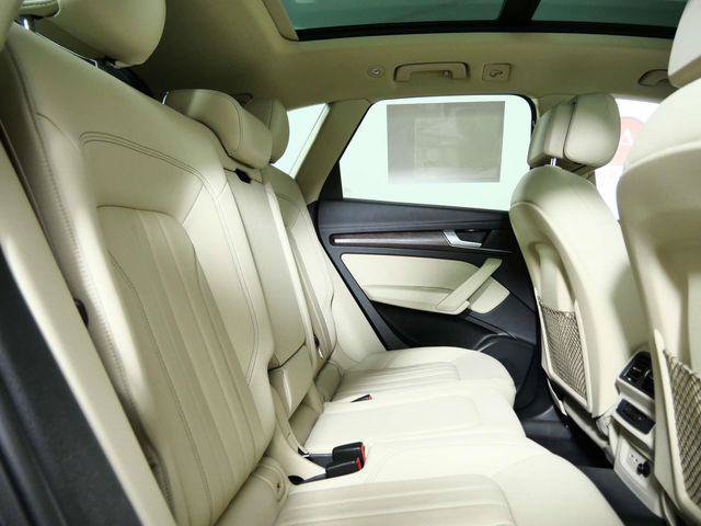 Certified 2023 Audi Q5 2.0T Premium w/ Convenience Package AWD/4WD image 13