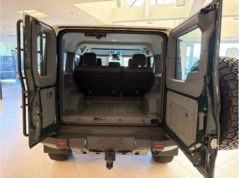 Used 2025 INEOS Grenadier Station Wagon AWD/4WD image 41
