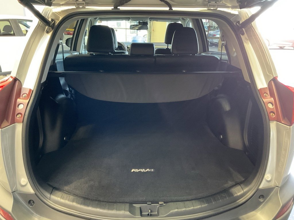 Used 2014 Toyota RAV4 Limited image 22