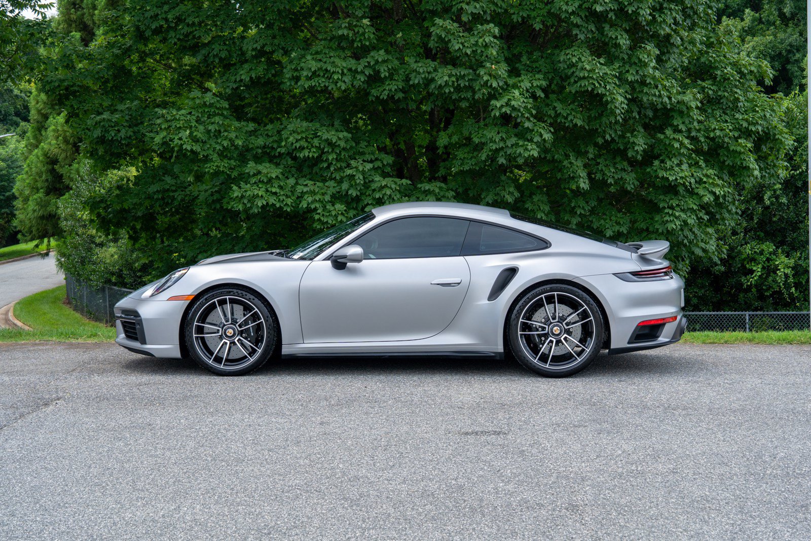 Certified 2022 Porsche 911 Turbo S AWD/4WD image 2