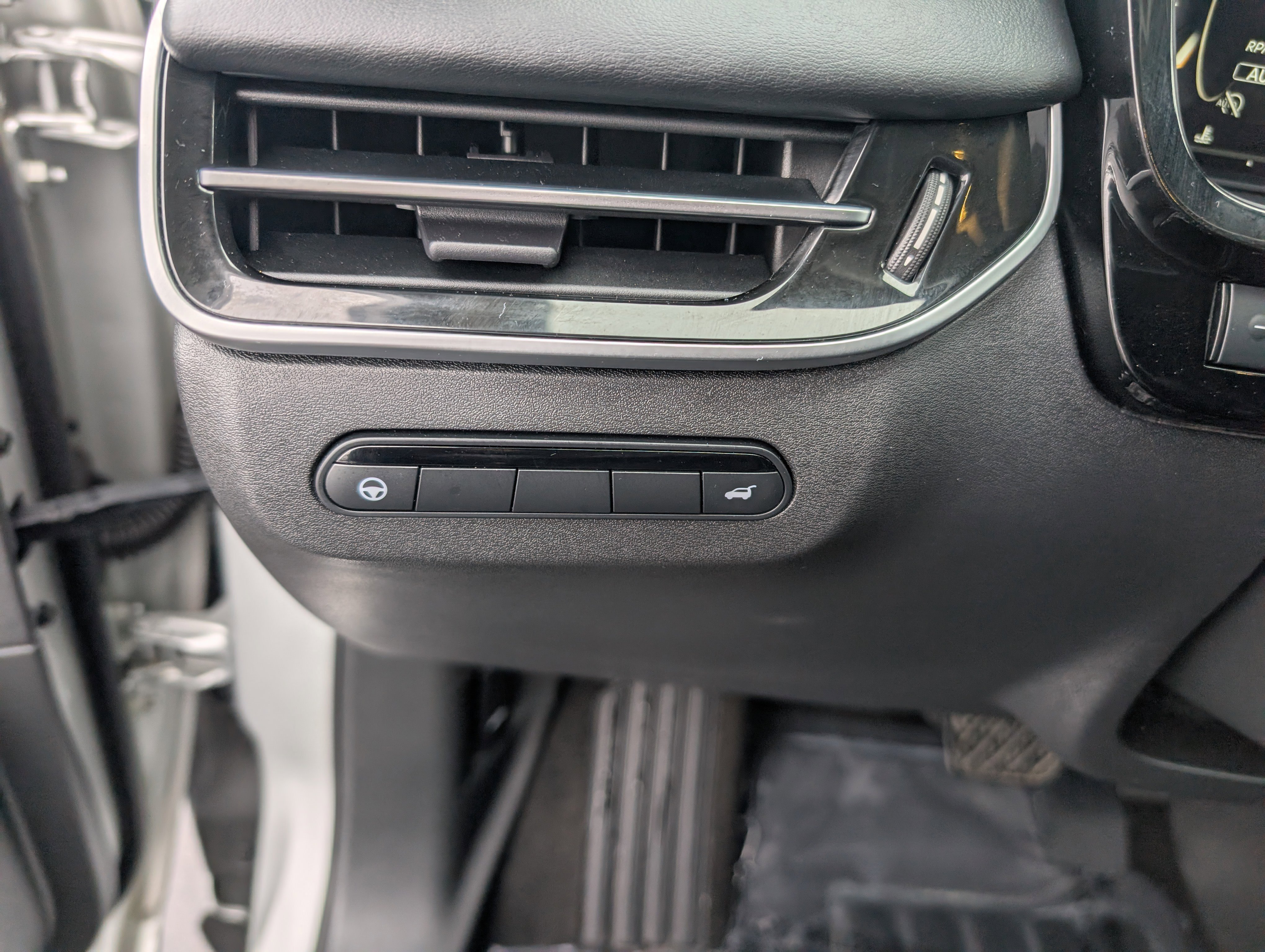 Used 2023 INFINITI QX60 Luxe image 14