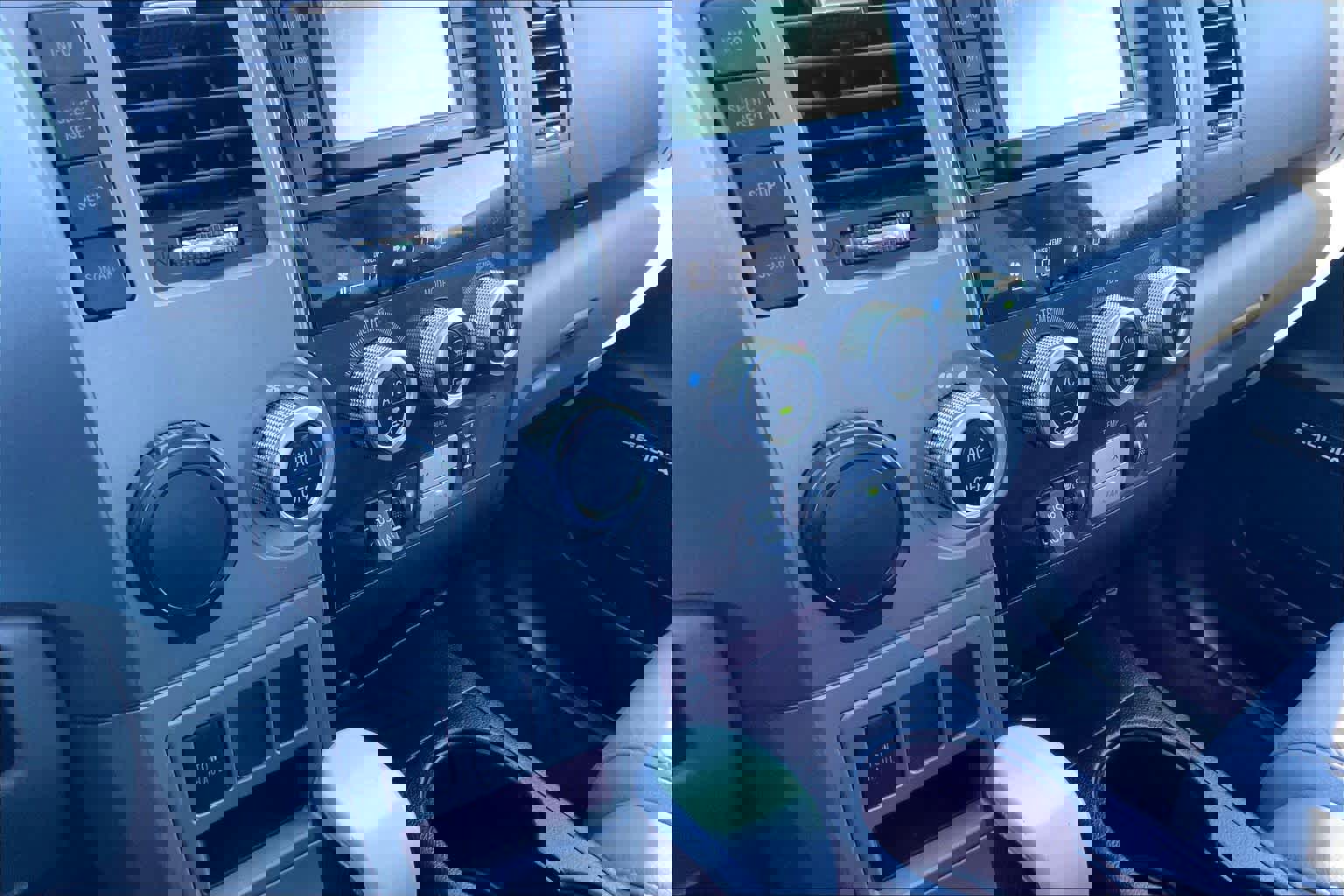 Used 2016 Toyota Sequoia Limited w/ Safety & Convenience Package image 36