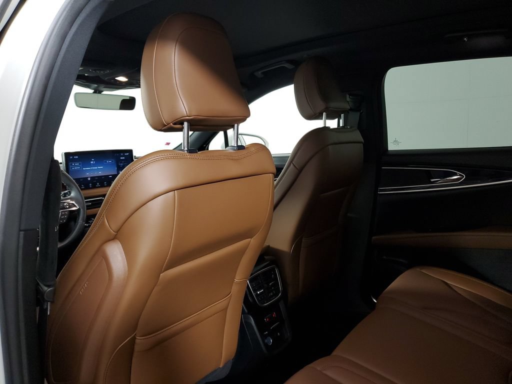 Certified 2023 Lincoln Nautilus Reserve FWD image 11