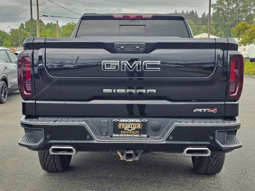 Used 2023 GMC Sierra 1500 AT4 w/ AT4 Premium Package AWD/4WD image 4