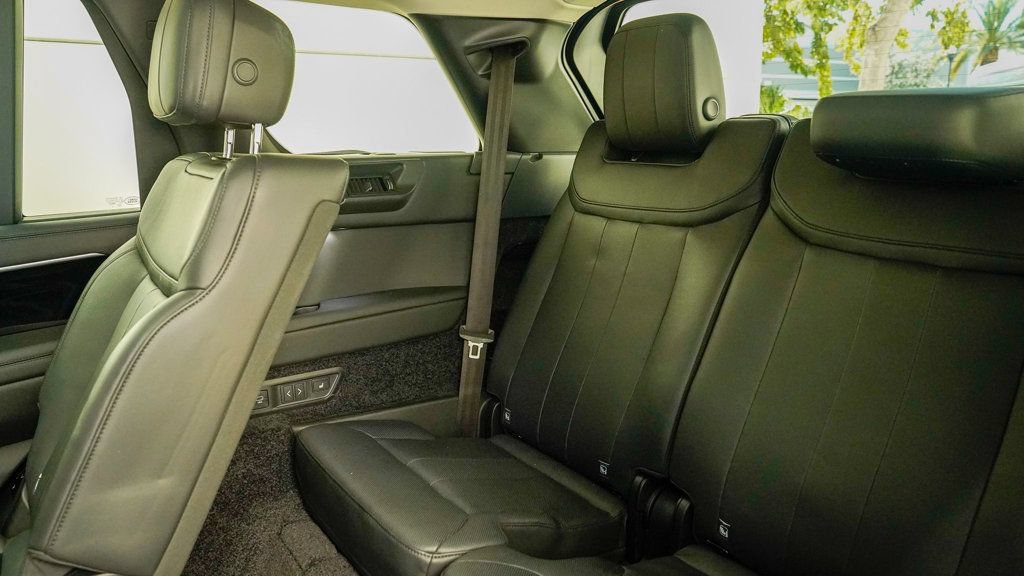 Used 2023 Land Rover Range Rover Long Wheelbase Autobiography AWD/4WD image 75