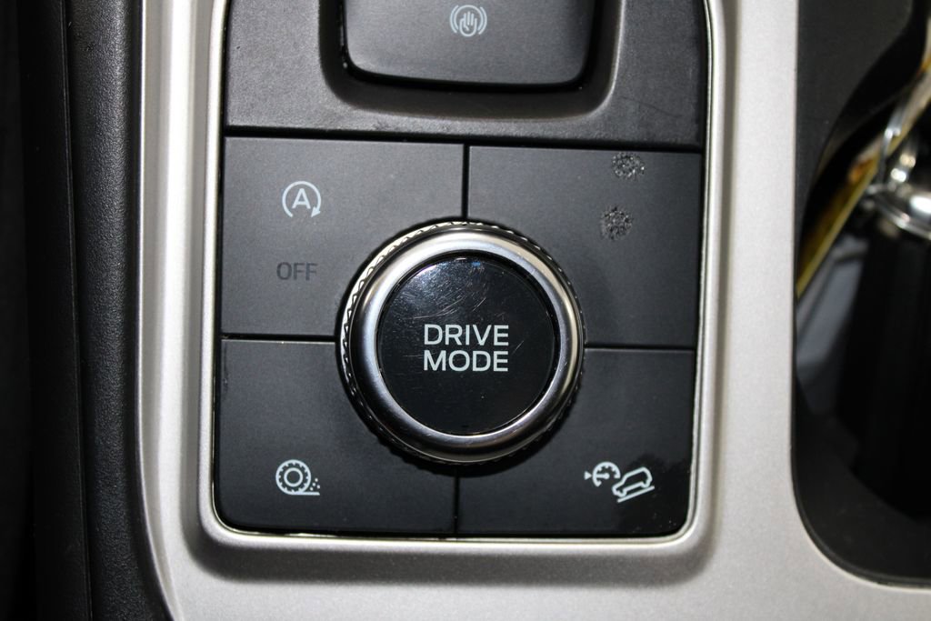 Used 2023 Ford Explorer XLT image 46